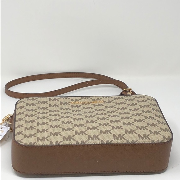 Nwt Michael Kors Jet set item crossbody - Picture 6 of 8